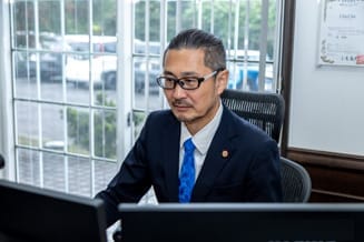 審査のハードルが低く簡単に登録できる